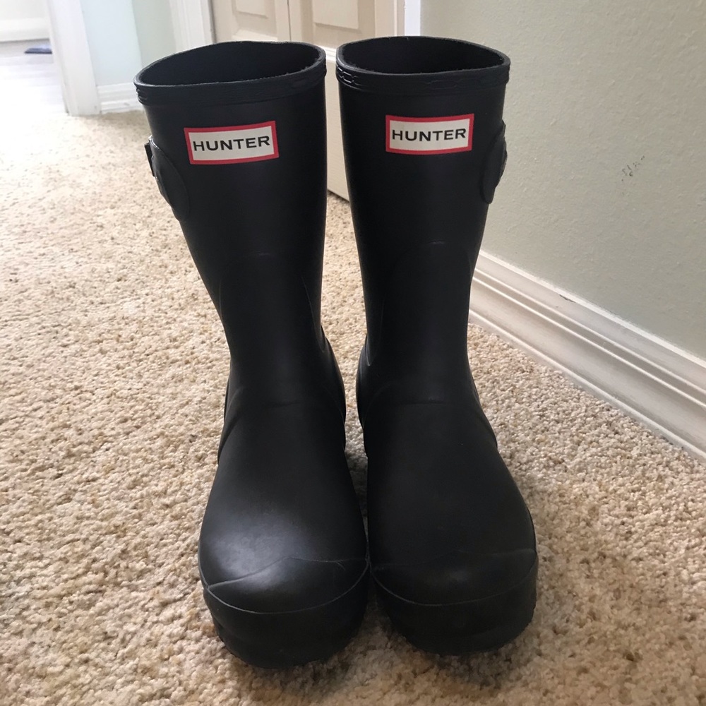 Black Matte Hunter Boots size 7